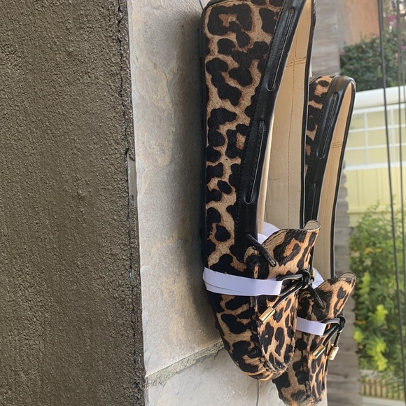 I’m selling size 11 Michael Kors leopard print - Picture 4 of 5